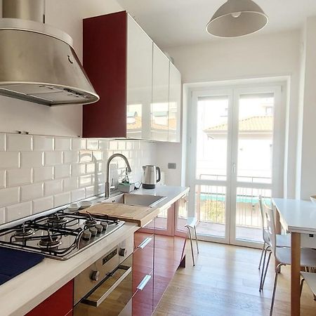 Comfortable Apartment In The Heart Of Лекко Екстер'єр фото