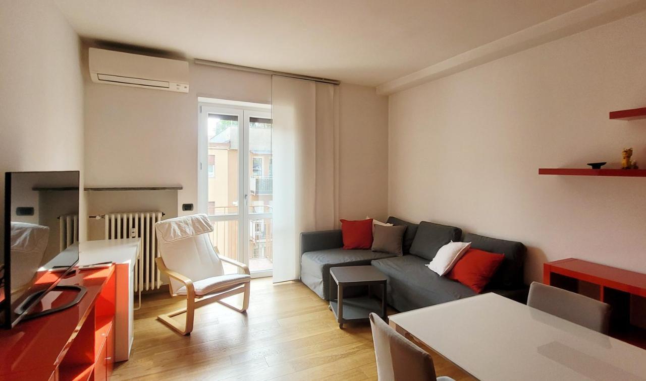 Comfortable Apartment In The Heart Of Лекко Екстер'єр фото