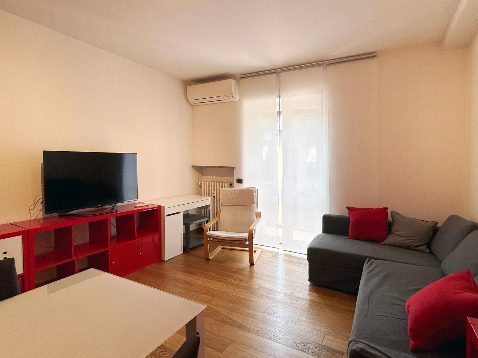 Comfortable Apartment In The Heart Of Лекко Екстер'єр фото