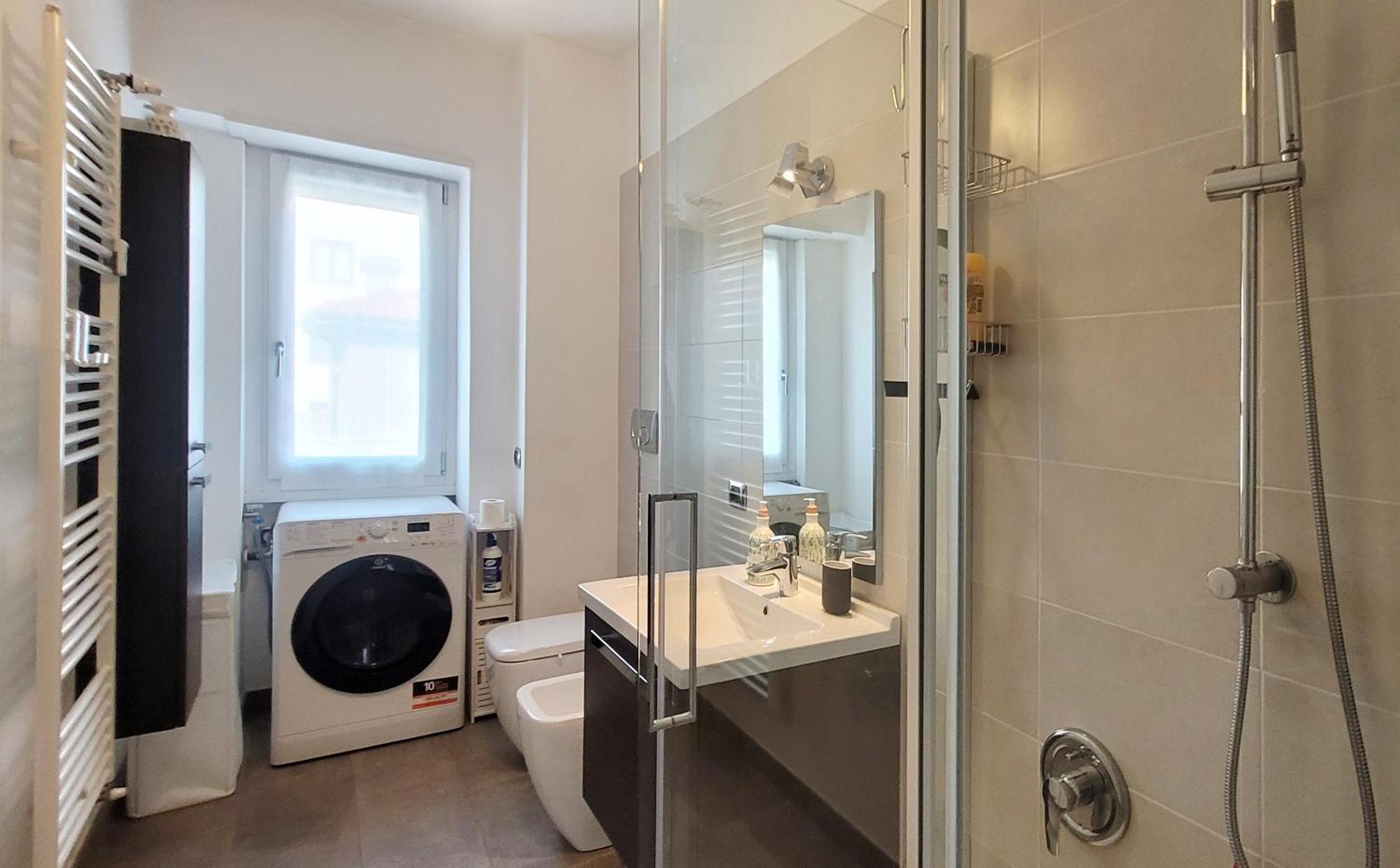 Comfortable Apartment In The Heart Of Лекко Екстер'єр фото
