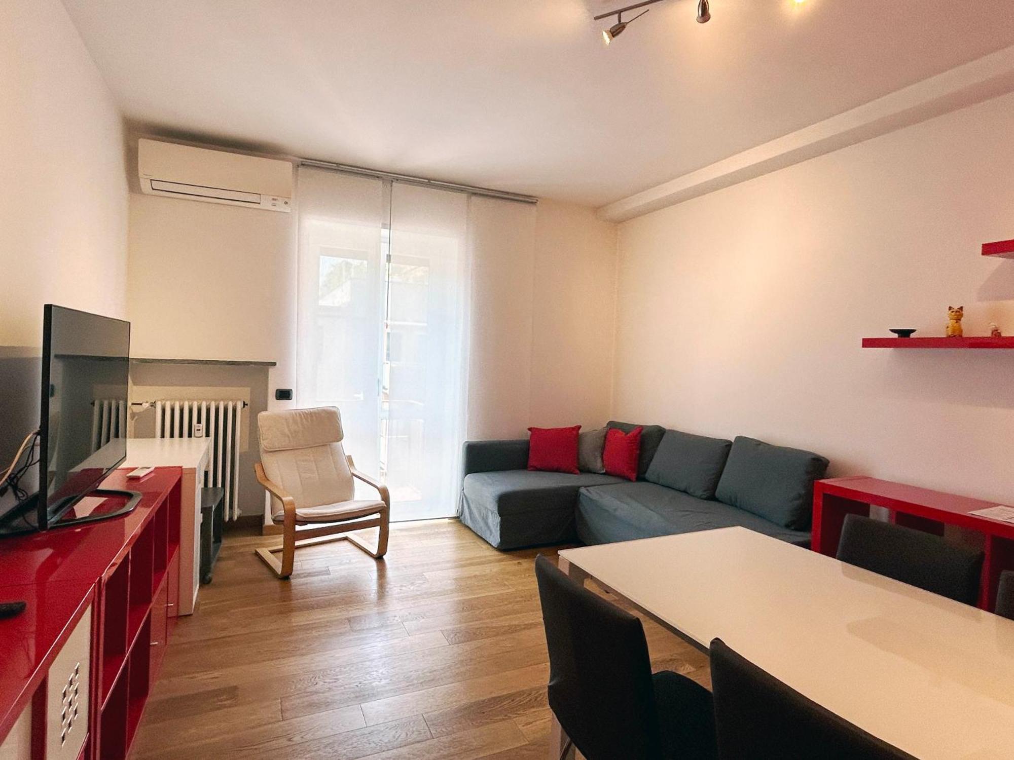 Comfortable Apartment In The Heart Of Лекко Екстер'єр фото