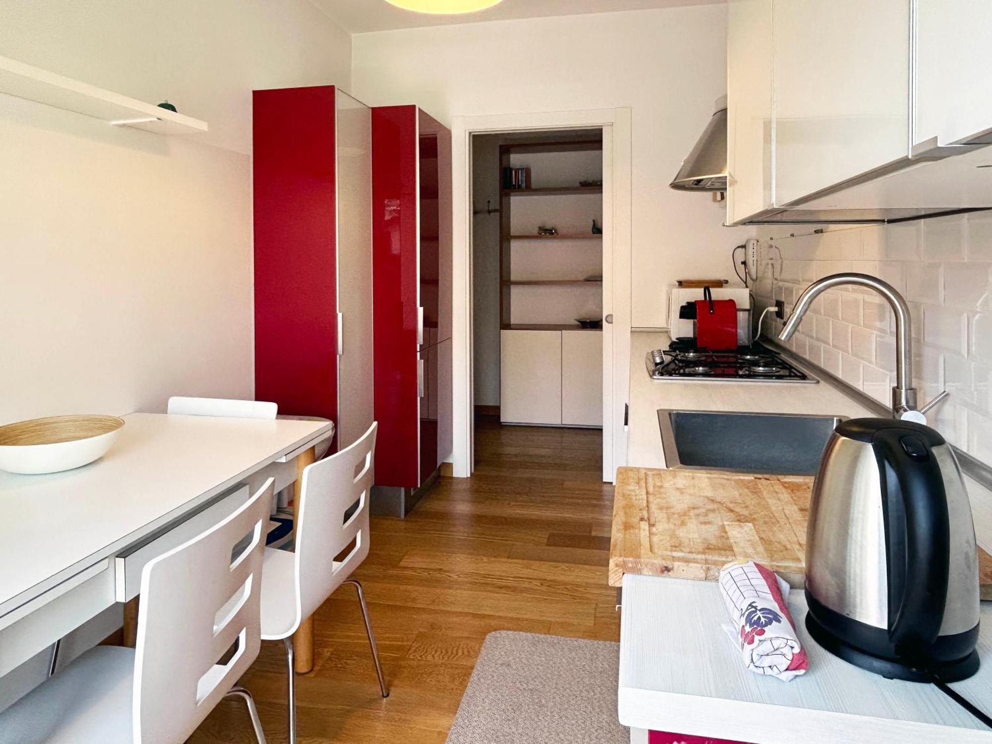 Comfortable Apartment In The Heart Of Лекко Екстер'єр фото